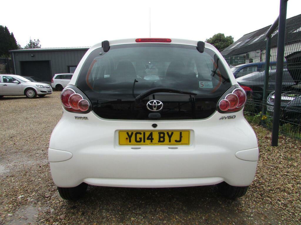 Toyota Aygo 1.0 Vvt-i Move Euro 5 White #4