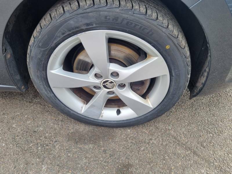 Skoda Rapid 1.4 Tsi Se Sport Dsg Euro 5 Red #17