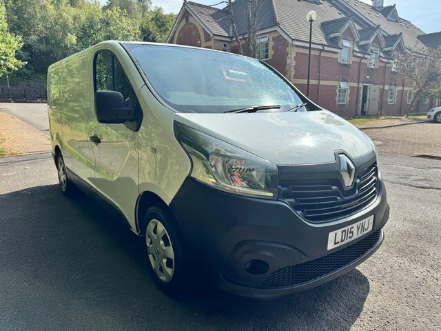 Renault Trafic Business White #6