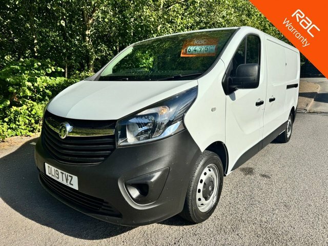 Vauxhall Vivaro Mpv White