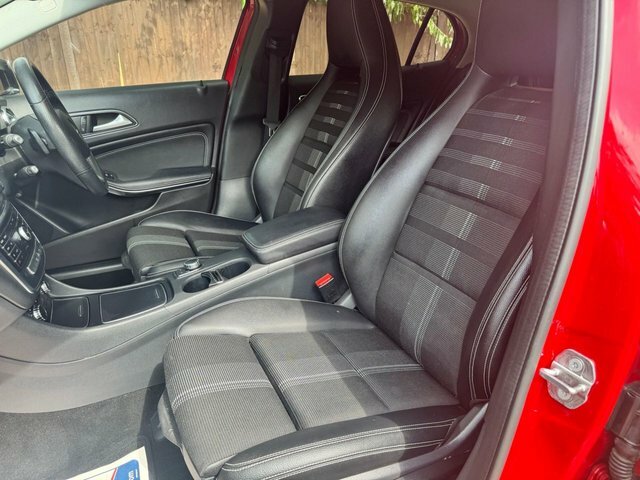 Mercedes-Benz GLA Class 1.6 Gla180 Urban Edition Suv 7G-dct Eur Grey #14