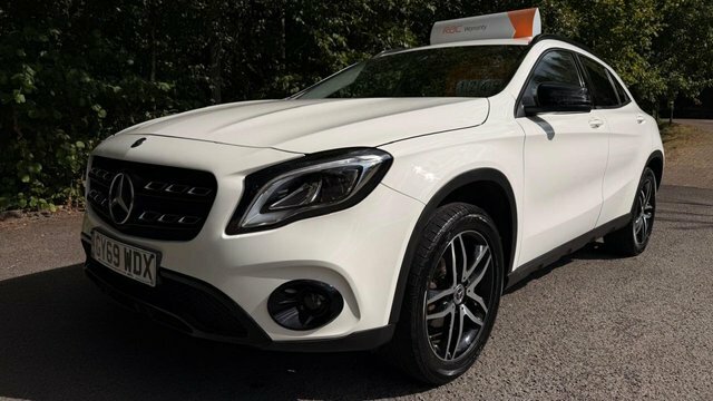 Mercedes-Benz GLA Class Gla 180 Urban Edition White