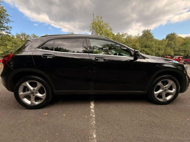 Mercedes-Benz GLA Class Suv ORZ5848 Black #2