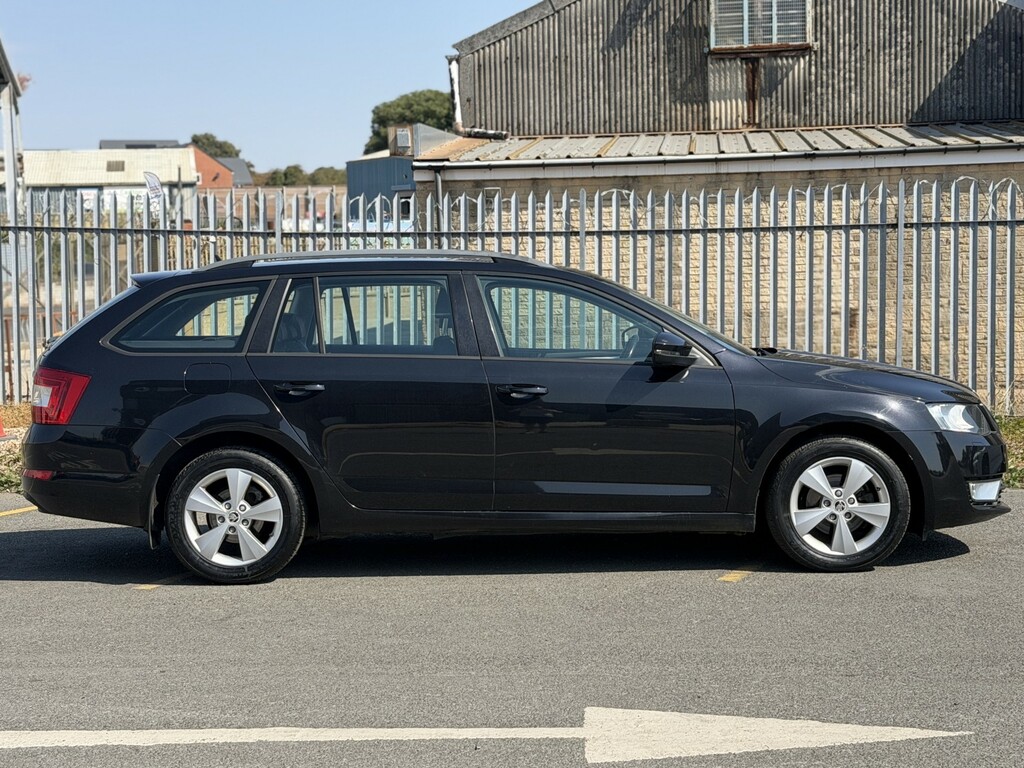 Skoda Octavia 1.6 Tdi Se L Black #6