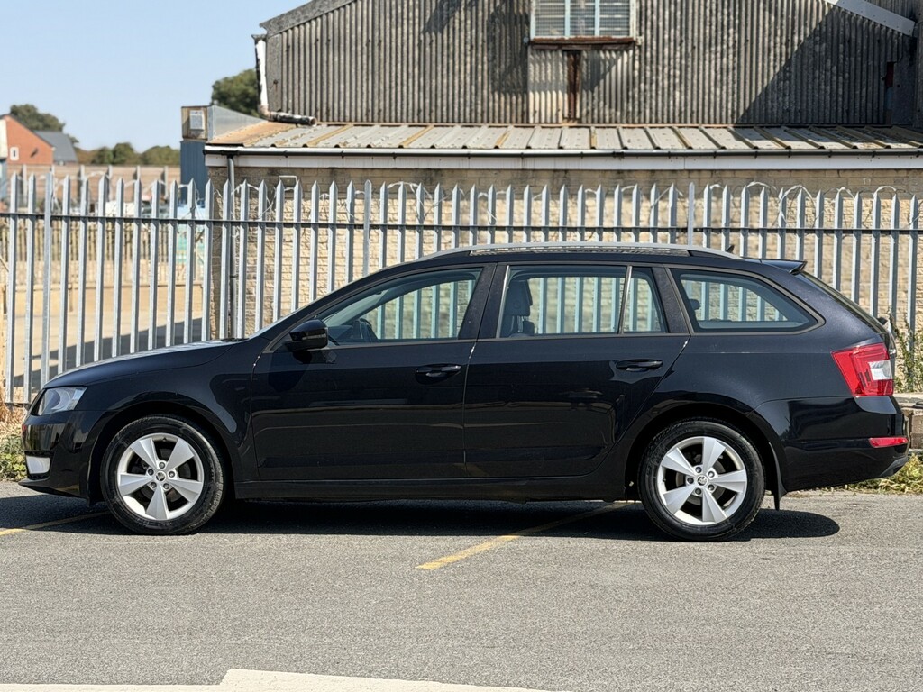 Skoda Octavia 1.6 Tdi Se L Black #5