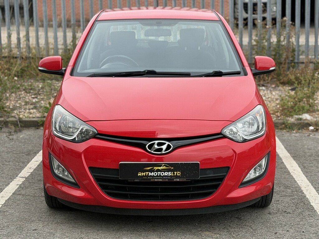 Hyundai I20 1.4 Active Red #3