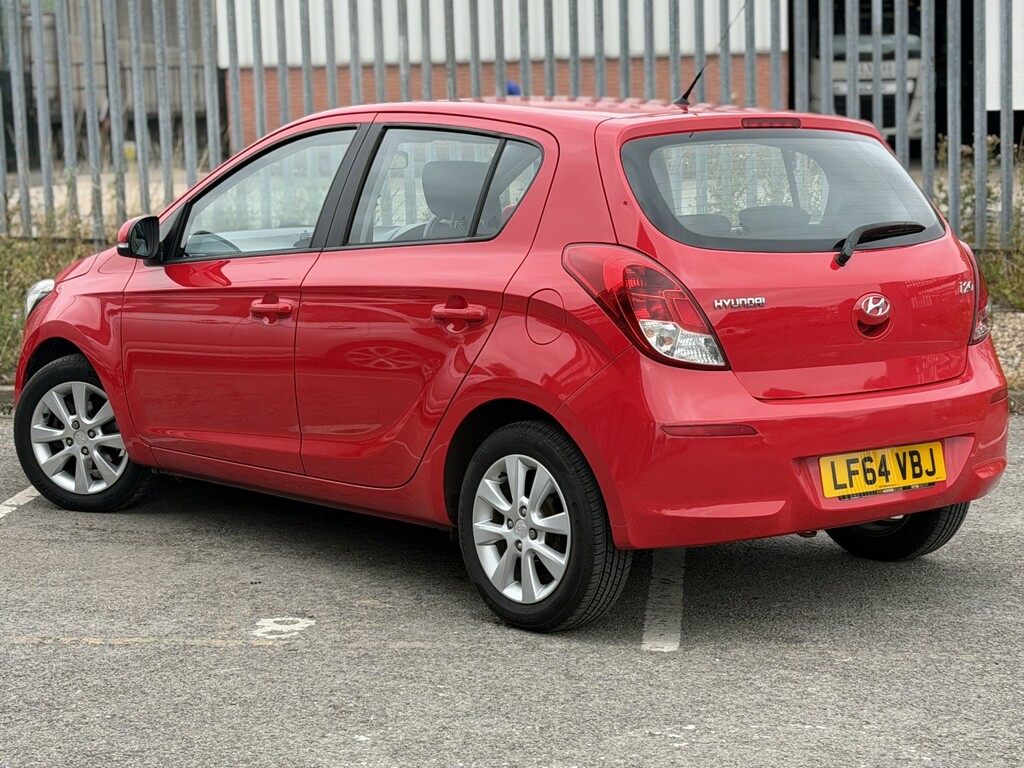 Hyundai I20 1.4 Active Red #2