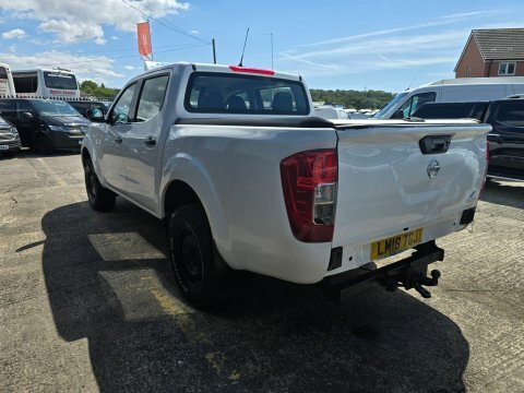 Nissan Navara Dci Visia Shr White #4