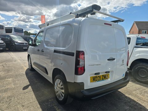 Peugeot Partner Bluehdi Professional L1 White #4