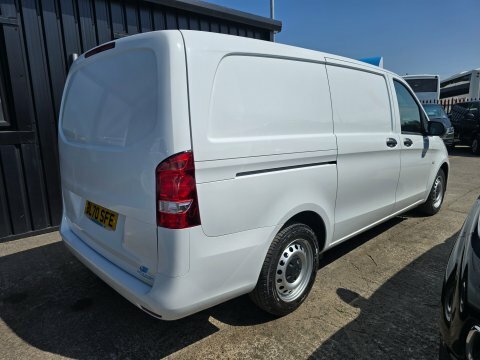 Mercedes-Benz Vito 114 Progressive L2 White #6