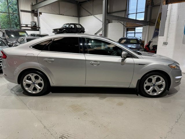 Ford Mondeo 2011 2.0 Tdci Titanium X Hatchback Manu Silver #2