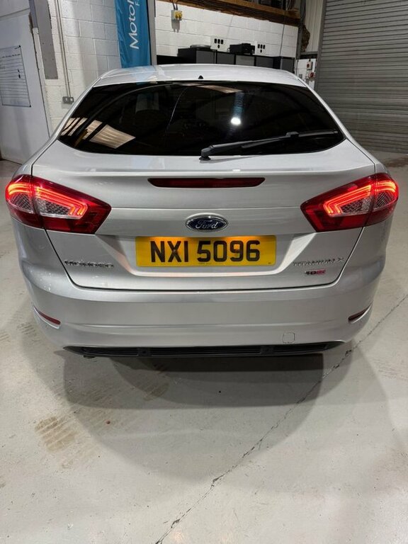 Ford Mondeo 2011 2.0 Tdci Titanium X Hatchback Manu Silver #4