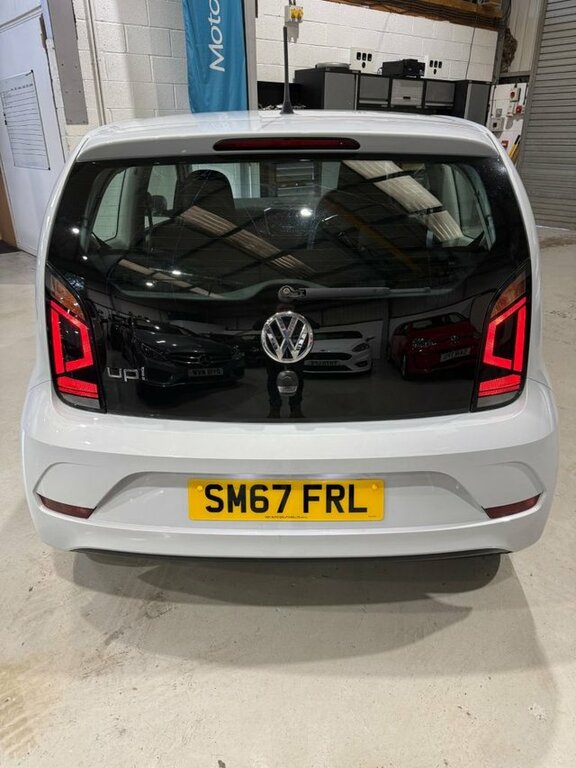 Volkswagen Up 2017 1.0 Move Up Hatchback Euro Silver #4