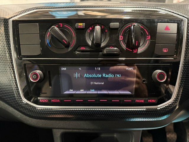 Volkswagen Up Up 2016 1.0 60Ps Move 16 Boca Black Alloys Blue #18