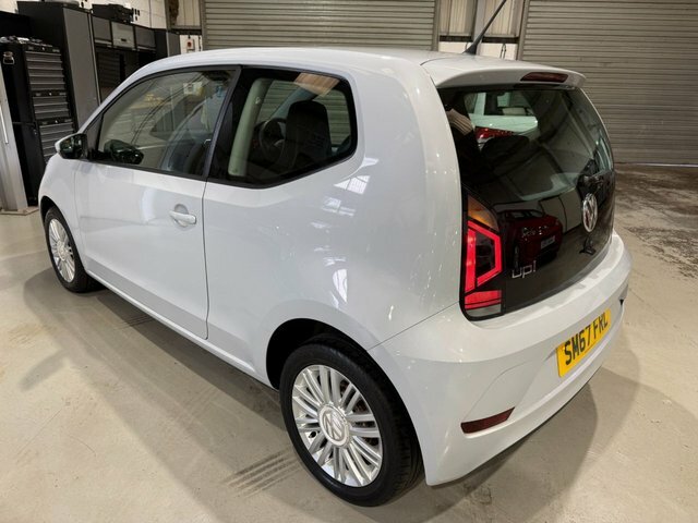 Volkswagen Up 2017 1.0 Move Up Hatchback Euro Silver #5