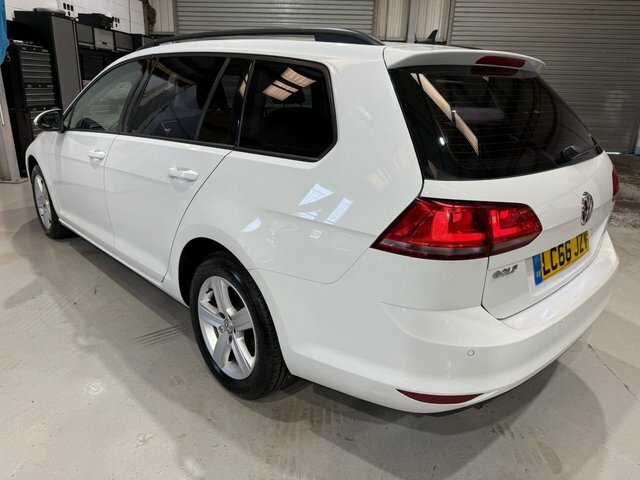 Volkswagen Golf 2016 1.6 Tdi Bluemotion Tech Match Edition Estate White #5
