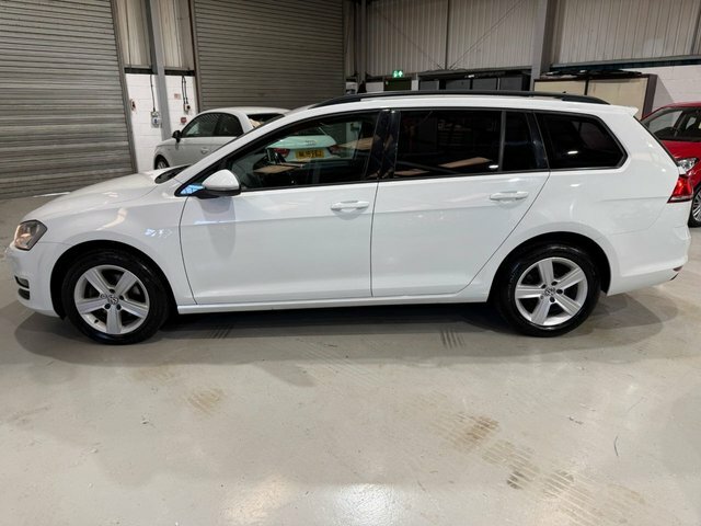 Volkswagen Golf 2016 1.6 Tdi Bluemotion Tech Match Edition Estate White #6