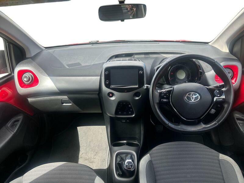 Toyota Aygo 1.0 Vvt-i X-trend Tss X-shift #10