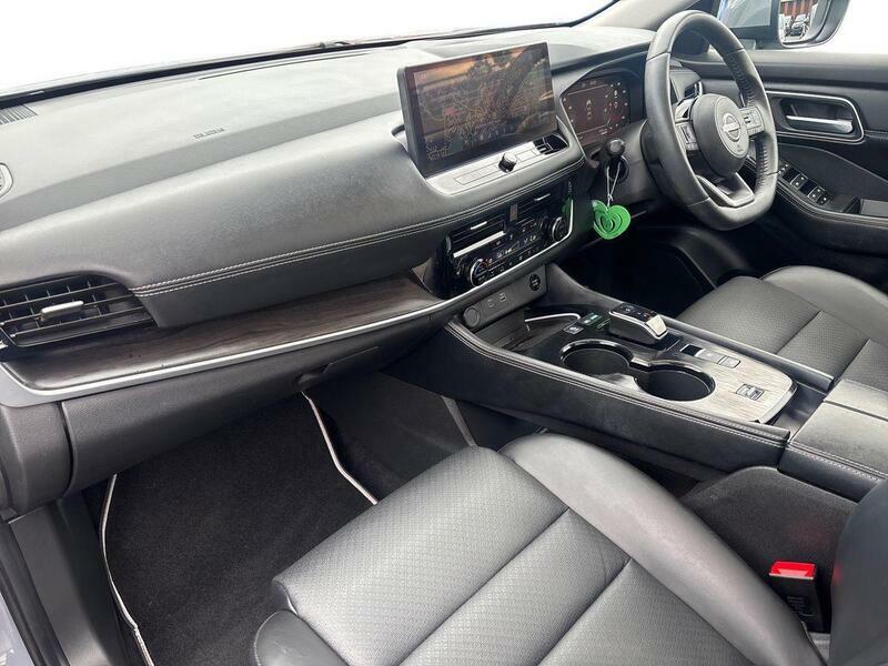 Nissan X-Trail Estate Blue #10