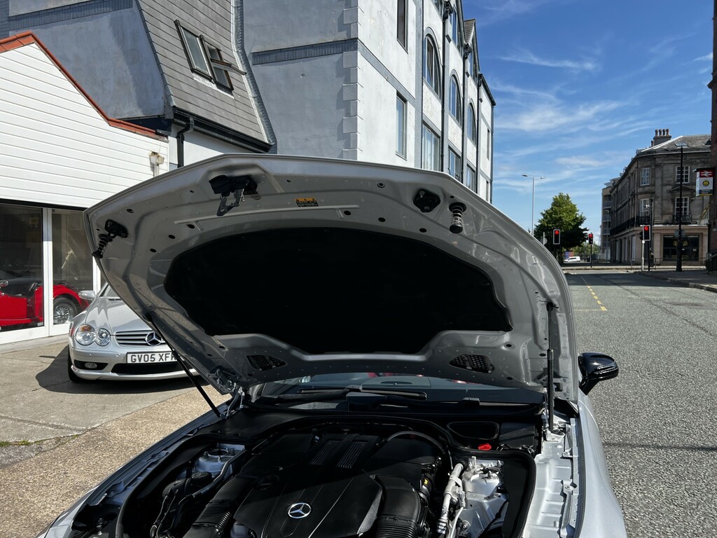 Mercedes-Benz SL Class Amg Line Black #22