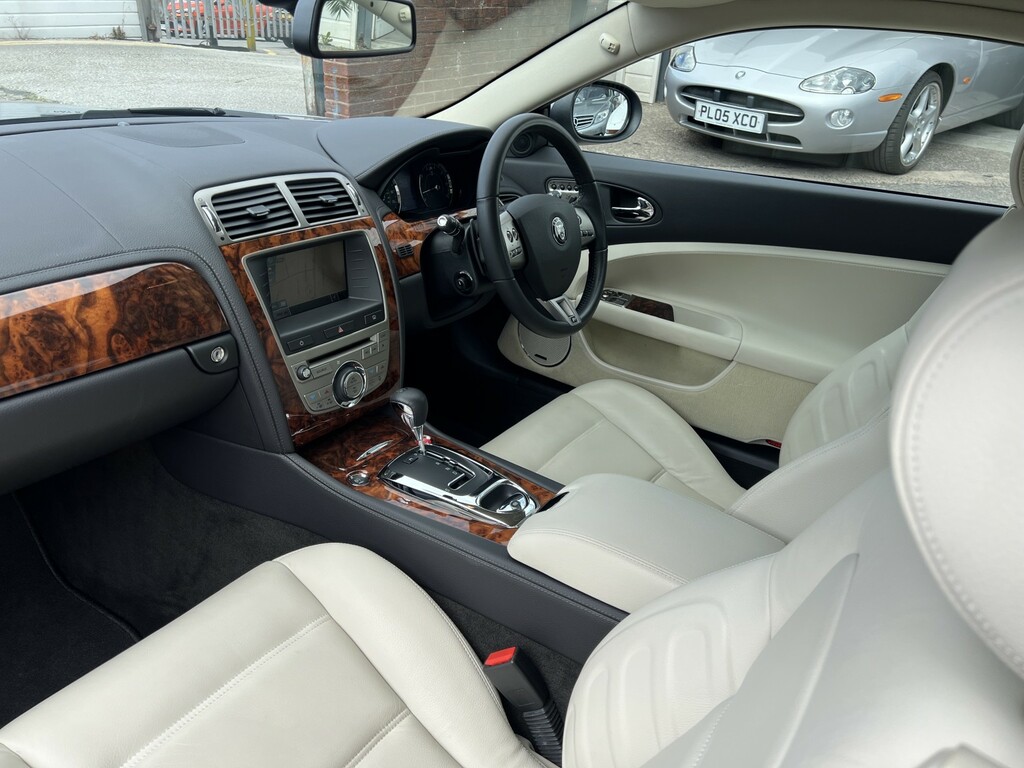 Jaguar XKR 4.2 V8 Grey #2