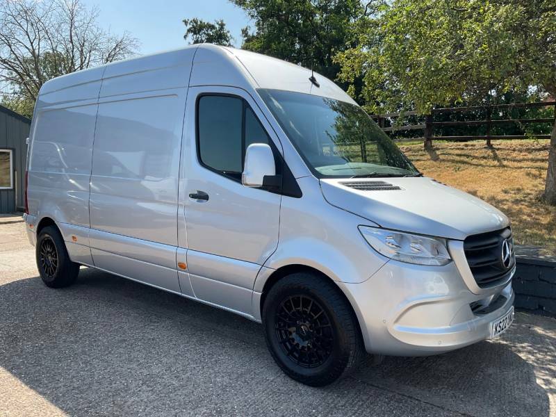 Mercedes-Benz Sprinter 3.5T H1 Premium Van - 2022 22 Silver #2