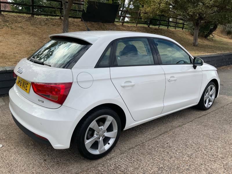 Audi A1 1.0 Tfsi Sport Nav White #4