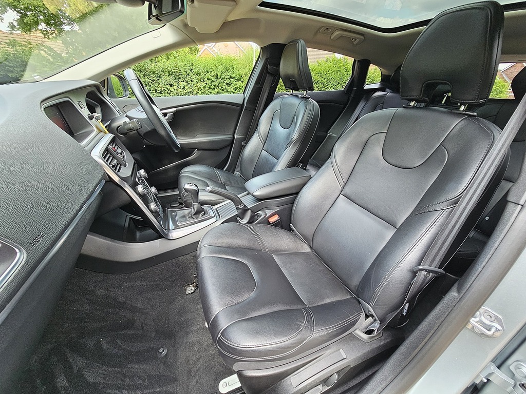 Volvo V40 D3 Inscription Silver #5