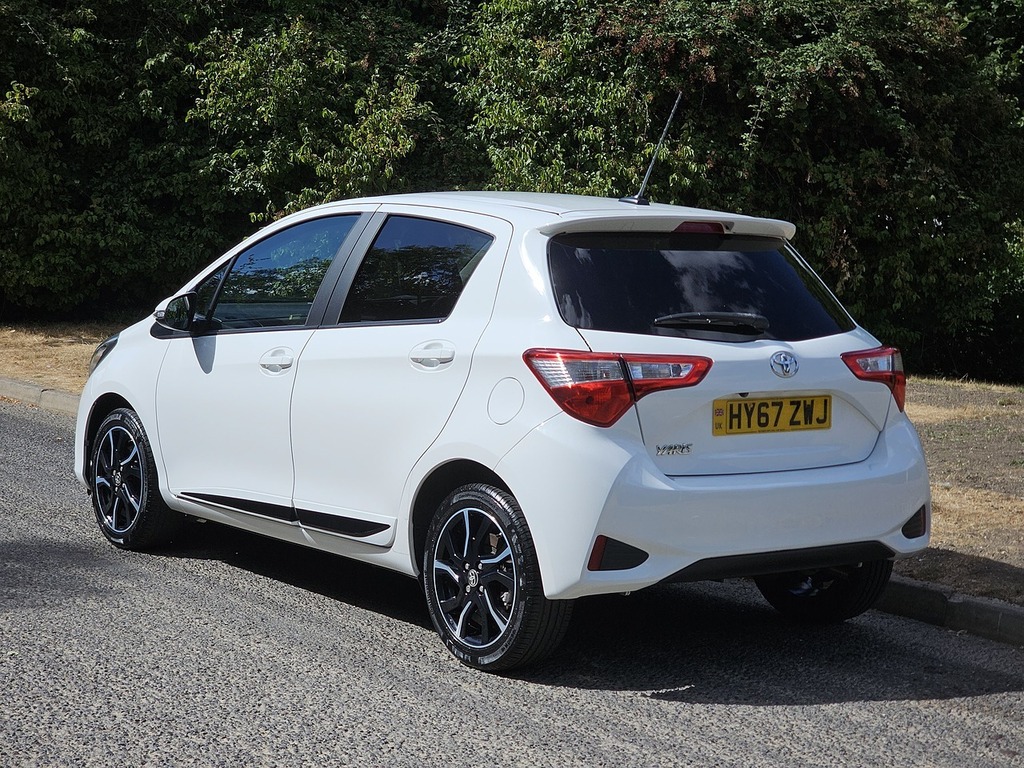 Toyota Yaris Vvt-i Design HY67ZWJ White #3