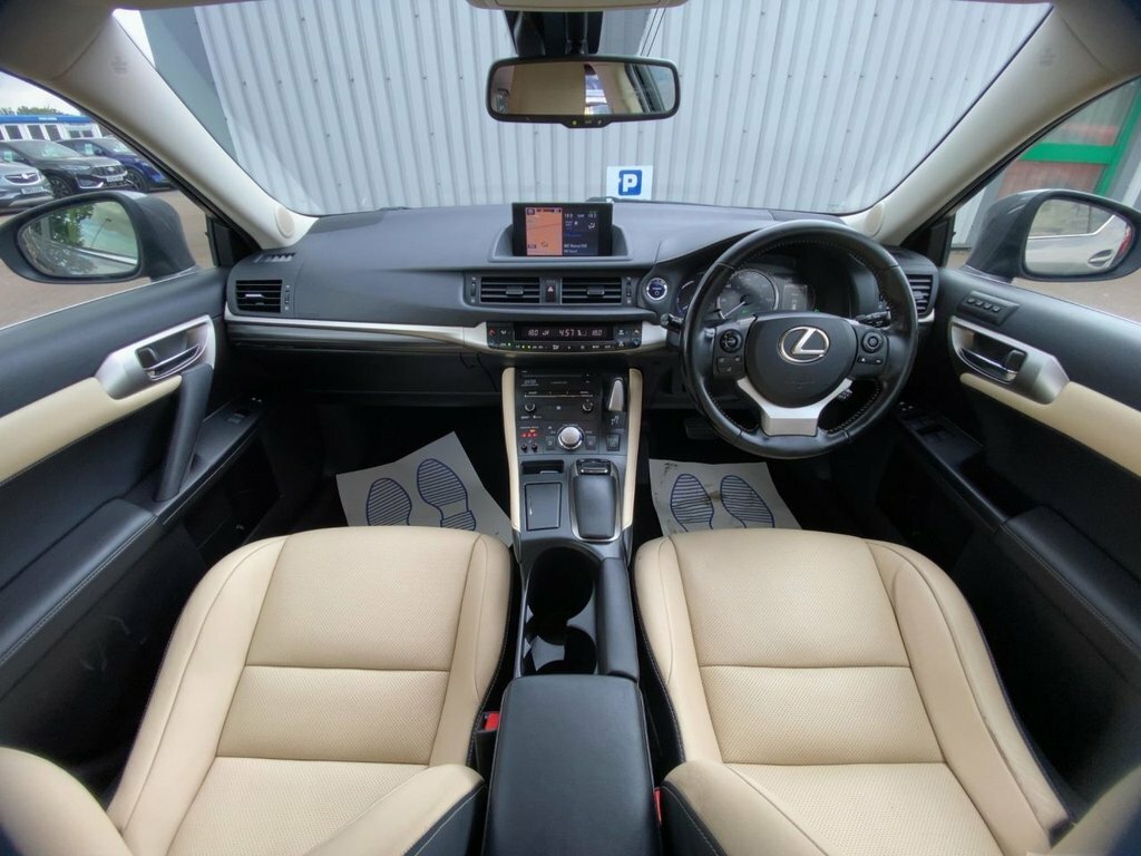 Lexus CT Hatchback 1.8 200H Sport Cvt Euro 6 Ss 201 White #22