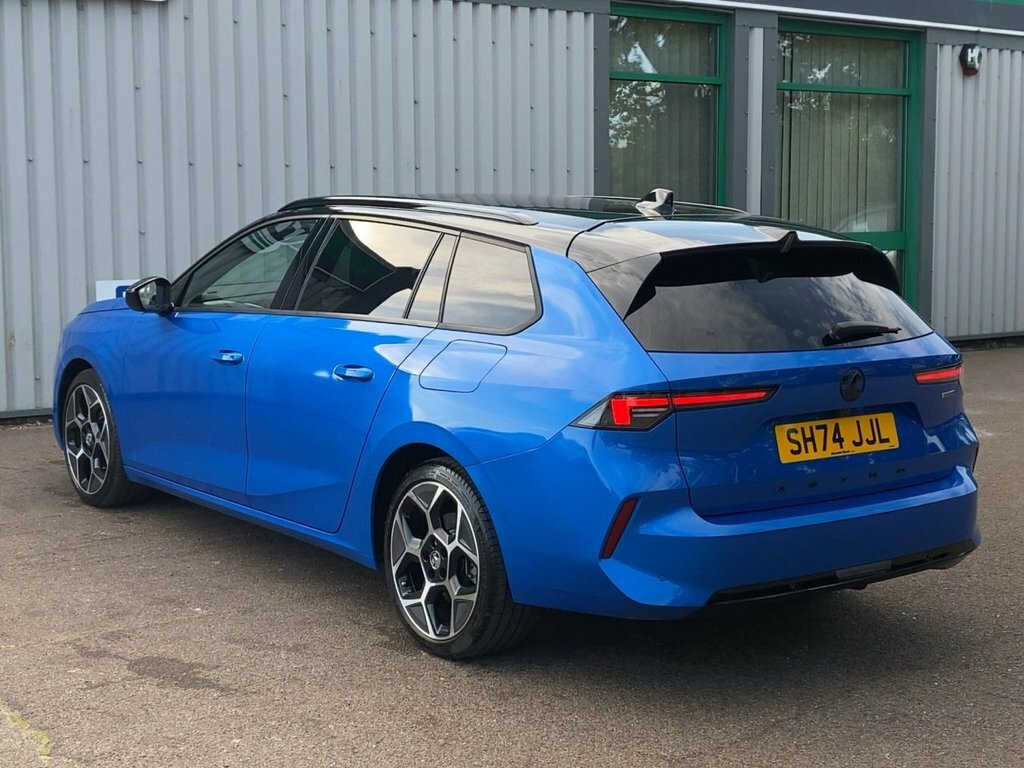Vauxhall Astra 2024 1.6 12.4Kwh Ultimate Sports Tourer Blue #5