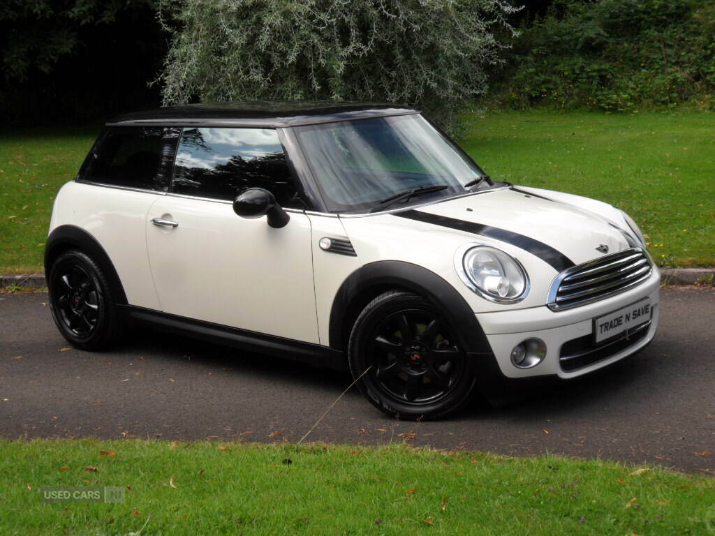 Mini Hatch 1.6 Cooper D White #4