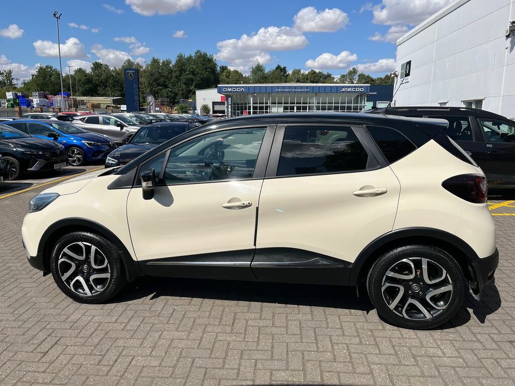 Renault Captur Hatchback Iconic HT18ASZ #6