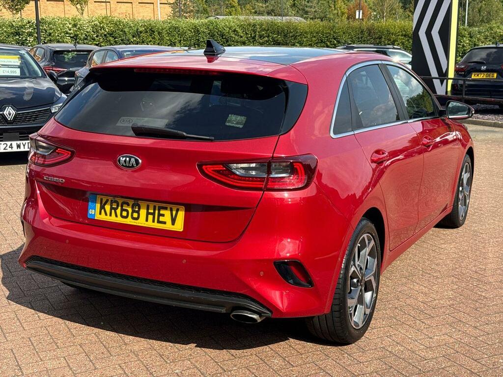 Kia Ceed 1.4 T-gdi First Edition Hatchback Manua  #3