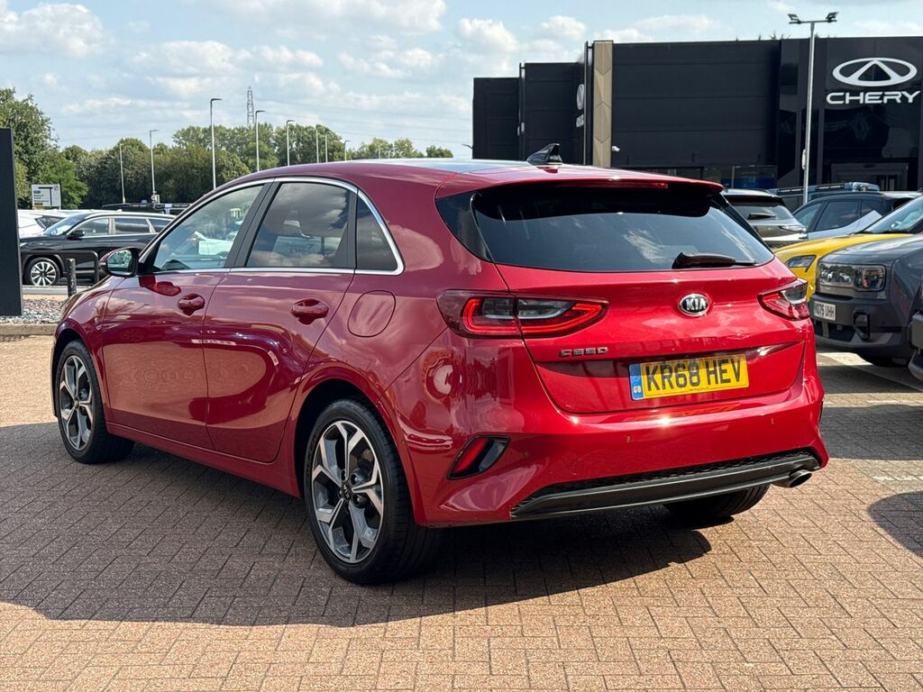 Kia Ceed 1.4 T-gdi First Edition Hatchback Manua  #5