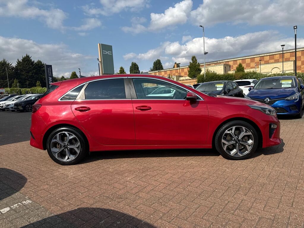 Kia Ceed 1.4 T-gdi First Edition Hatchback Manua  #2