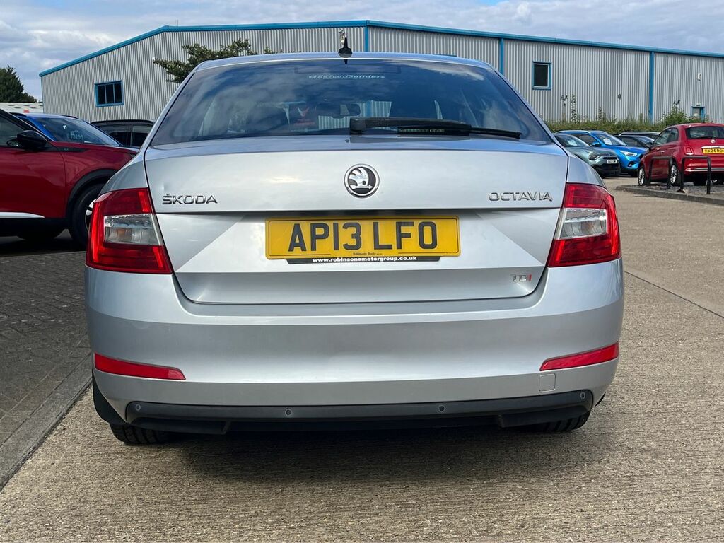 Skoda Octavia 2.0 Tdi Elegance Hatchback Dsg Euro 5 Silver #4