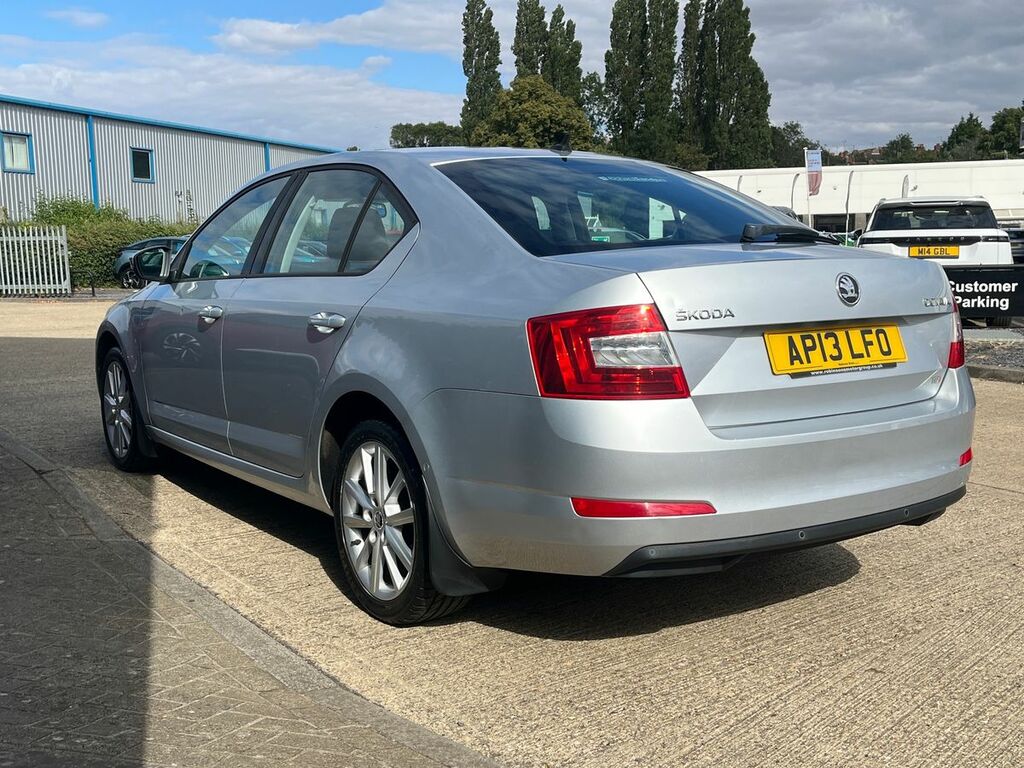Skoda Octavia 2.0 Tdi Elegance Hatchback Dsg Euro 5 Silver #5