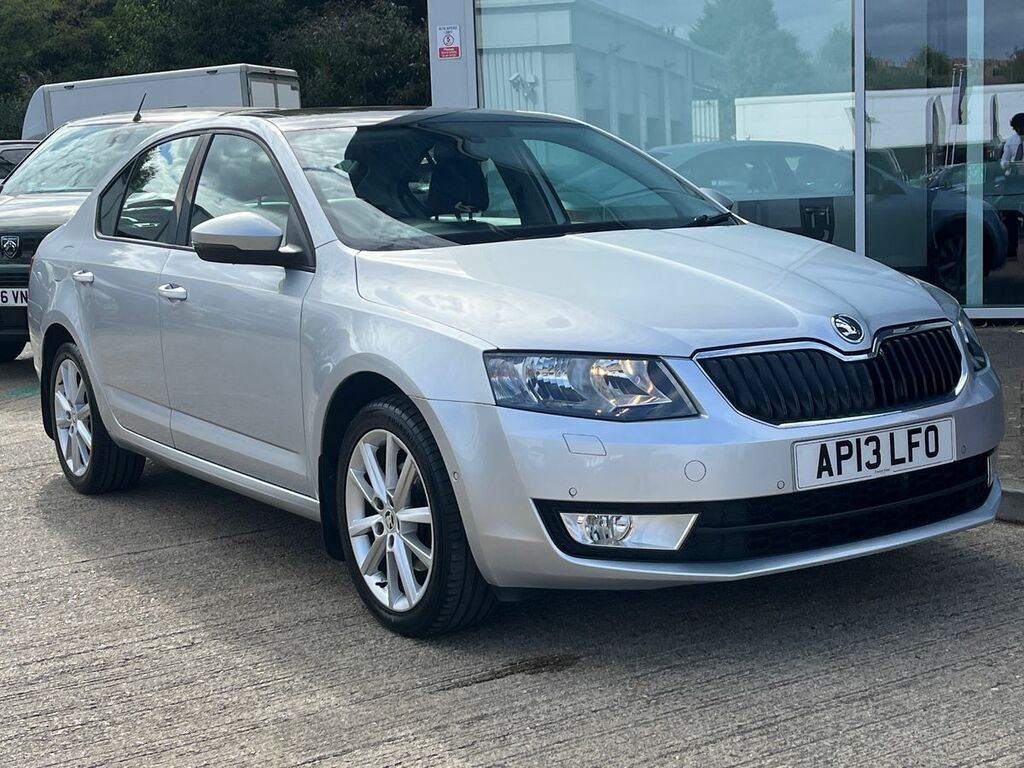 Skoda Octavia 2.0 Tdi Elegance Hatchback Dsg Euro 5 Silver