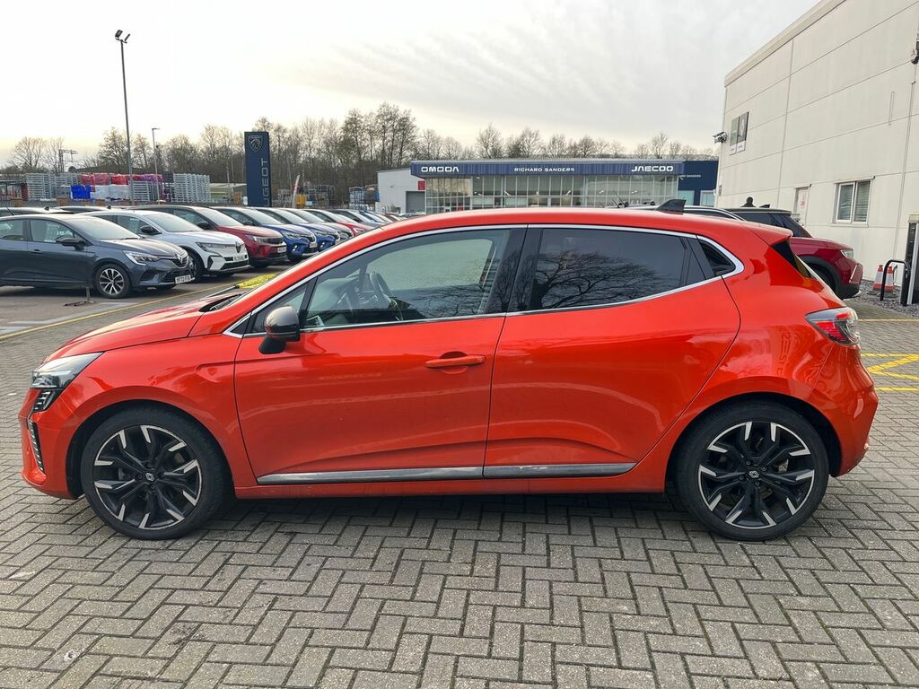 Renault Clio Hatchback Techno Orange #6
