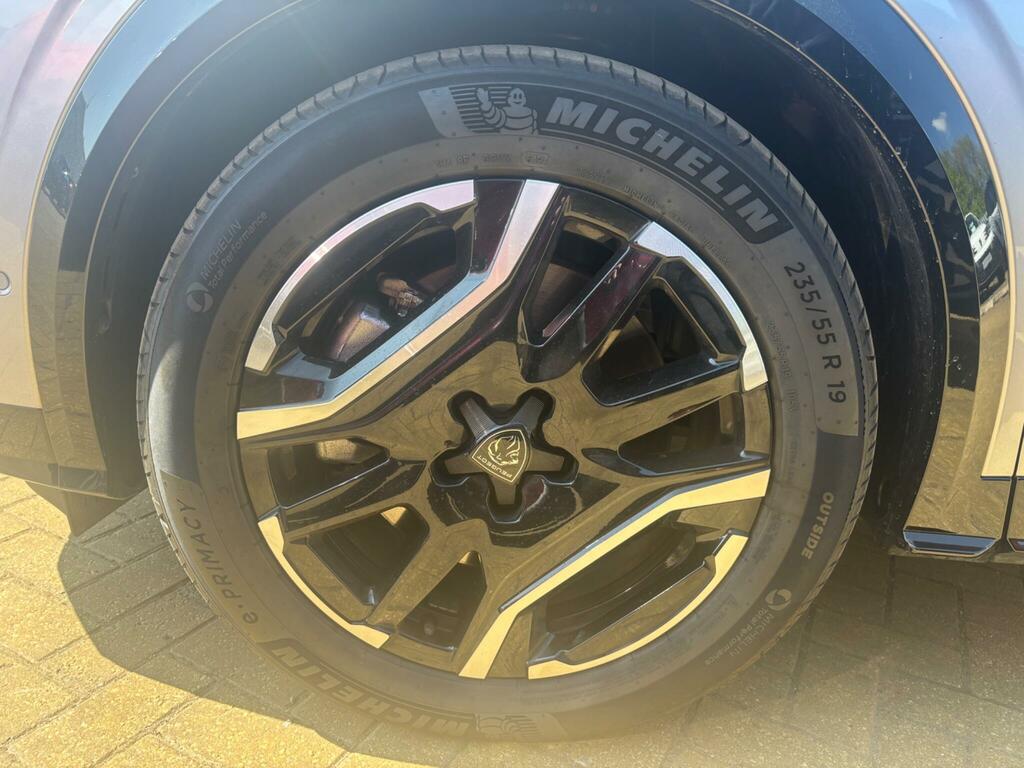 Peugeot 5008 73Kwh Gt Grey #5