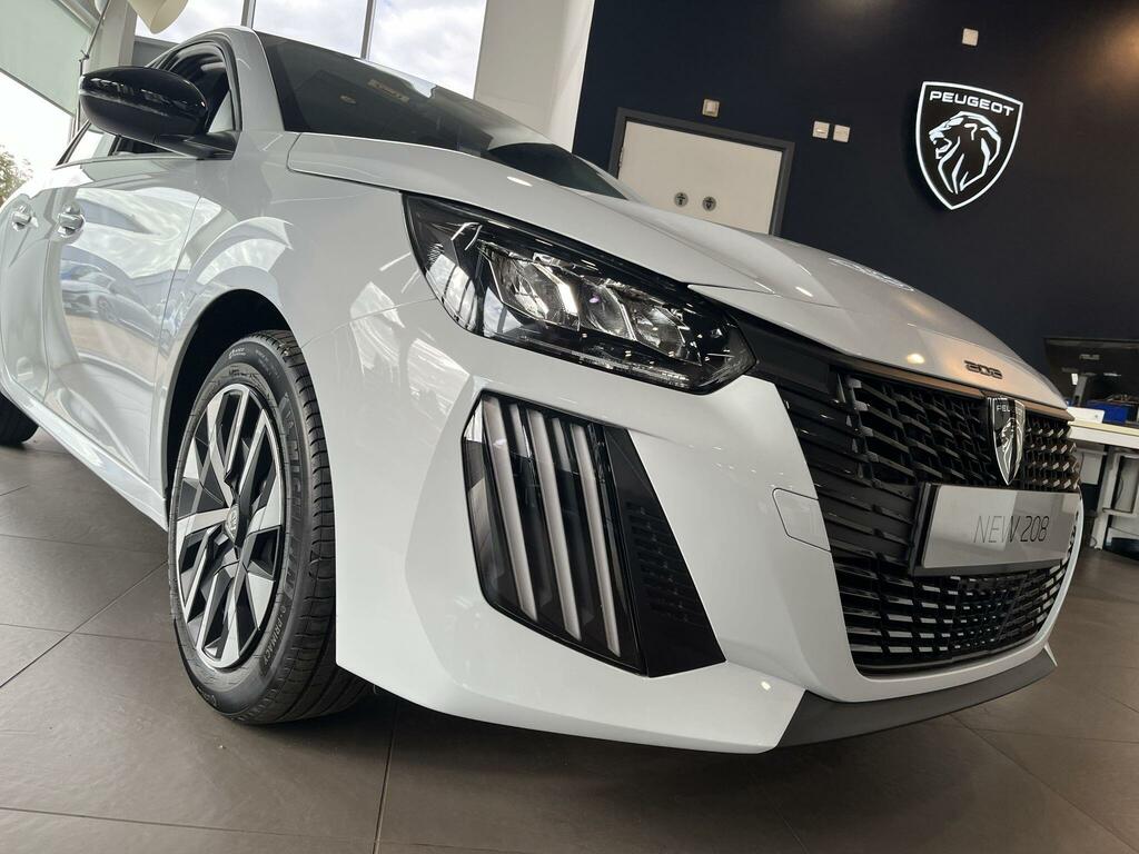 Peugeot 208 1.2 Turbo Style Euro 6 Ss White #2