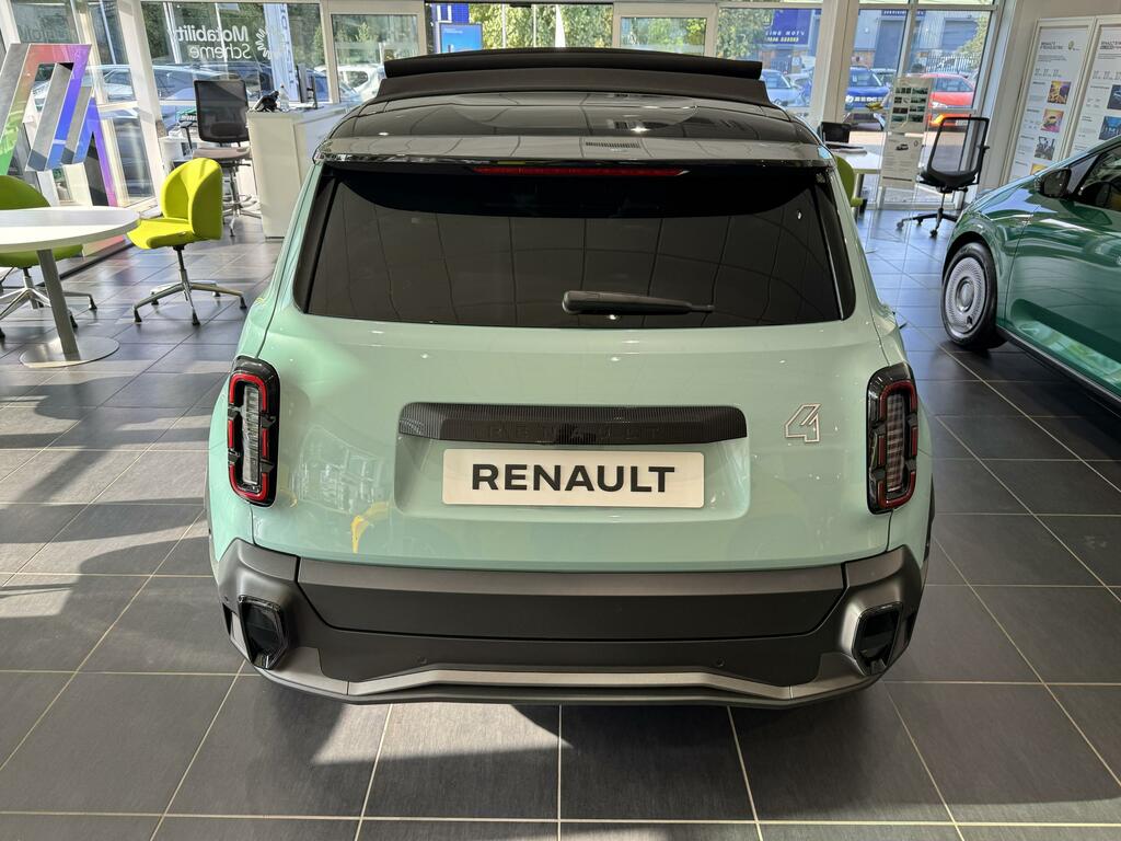 Renault 4 Techno Comfort Plein Sud Green #4