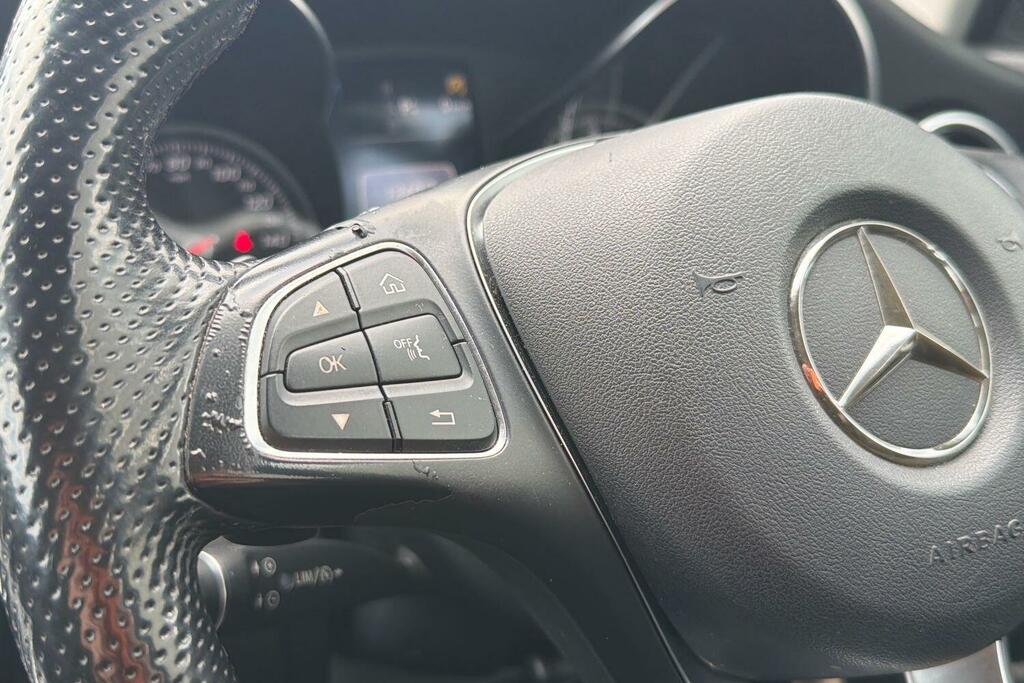 Mercedes-Benz C Class C250 D Amg Line Premium Plus Convertible 201 Bhp Blue #35