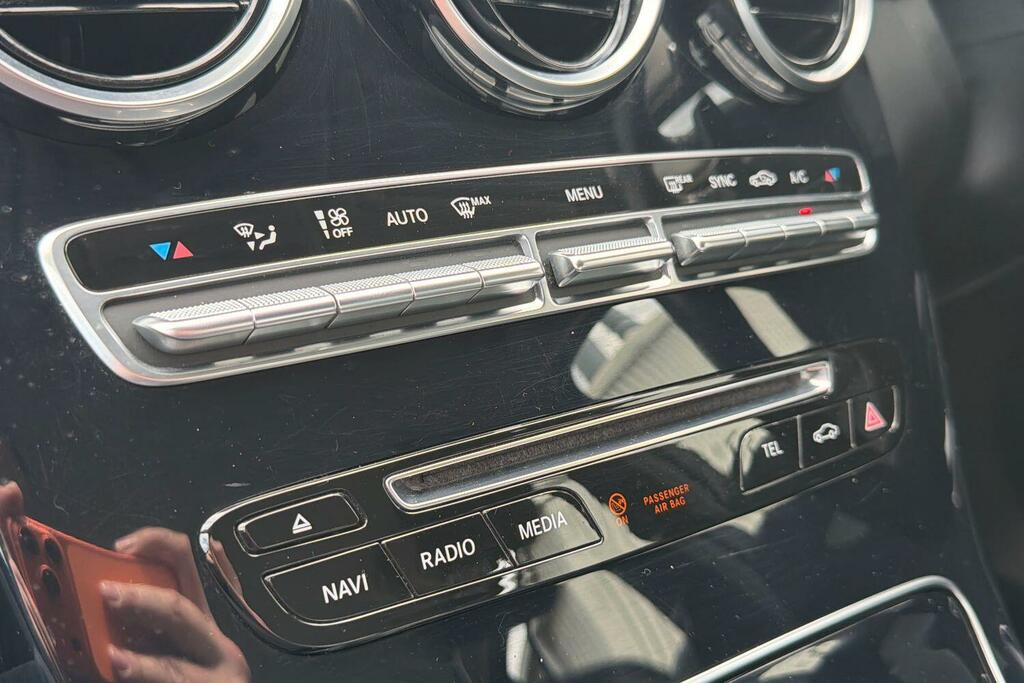 Mercedes-Benz C Class C250 D Amg Line Premium Plus Convertible 201 Bhp Blue #31