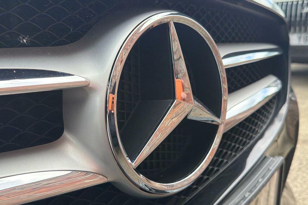 Mercedes-Benz C Class C250 D Amg Line Premium Plus Convertible 201 Bhp Blue #50