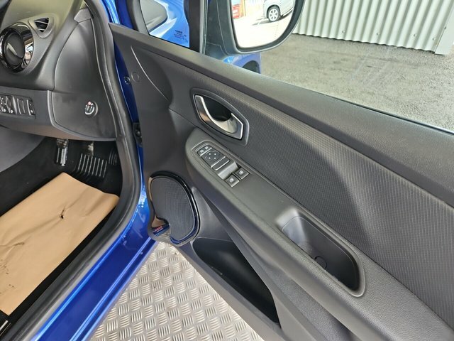 Renault Clio 0.9 Tce Dynamique S Nav Hatchback Manua White #15