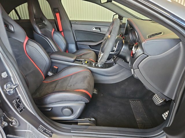 Mercedes-Benz CLA Class 1.6 Cla180 Amg Line Coupe Euro 6 Black #25