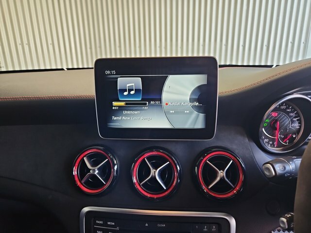 Mercedes-Benz CLA Class 1.6 Cla180 Amg Line Coupe Euro 6 Black #40