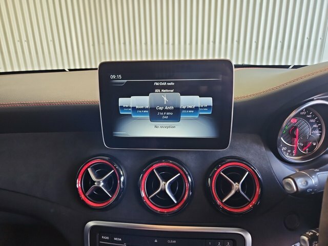 Mercedes-Benz CLA Class 1.6 Cla180 Amg Line Coupe Euro 6 Black #41